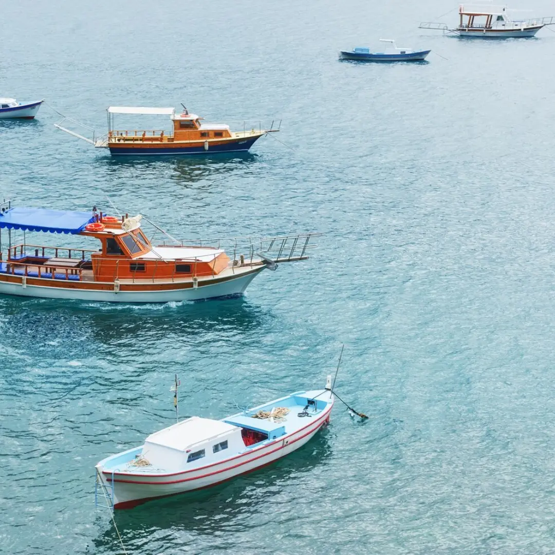Luxury & Affordable Yacht Rental in Abu Dhabi – Big Boa